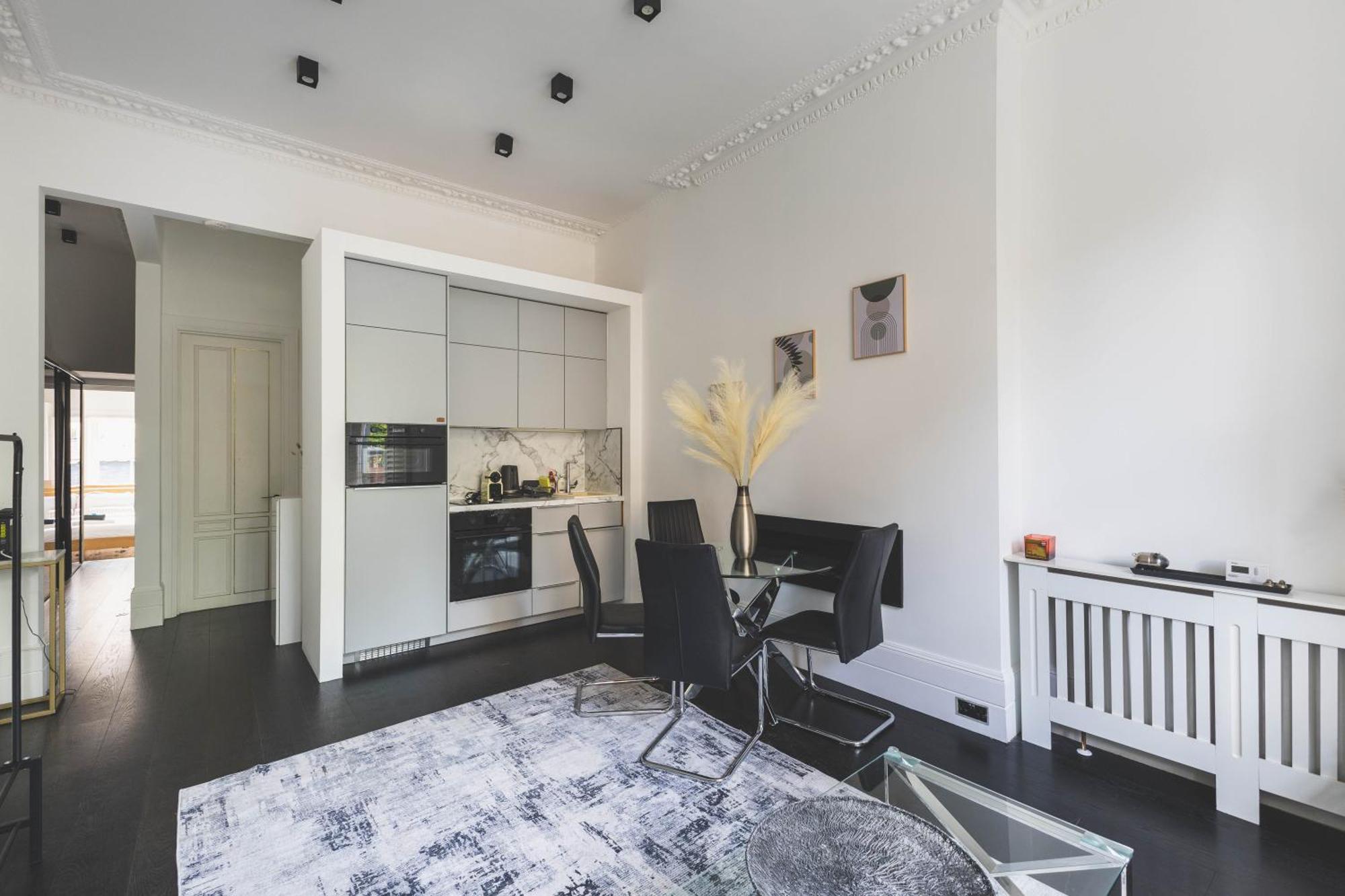 Lovely 2br Flat In Kensington, 2 Minutes Tube Londres